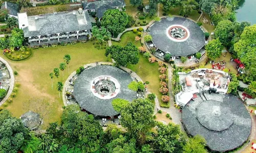 Fishtail Lodge by Annapurna