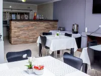 Rose Villa Lodge فنادق في كيتوي