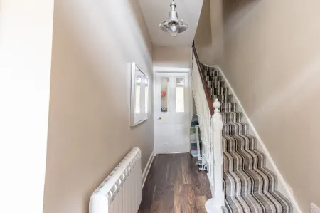 Grove Cottage - North East Escapes Отели рядом с достопримечательностью «Bamburgh Castle Golf Club»