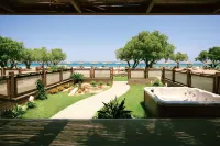 Atlantis Hotel - Hot Tub
