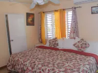 Hunter's Rest Villa Hotels in Tower Isle