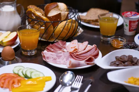 Orange Hotel und Apartments Отели рядом со станцией Neu-Ulm