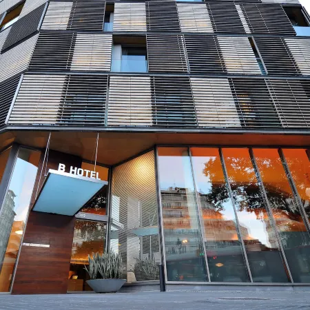 B Hotel
