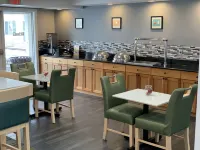 Cresthill Suites Syracuse - Breakfast