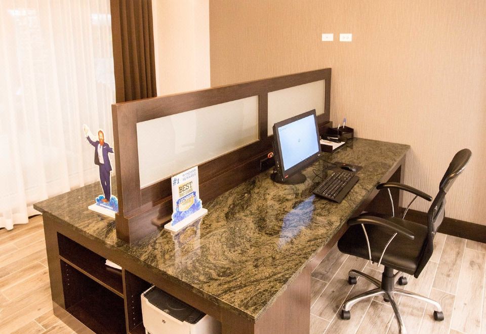 4. 윈덤 시카고 오..