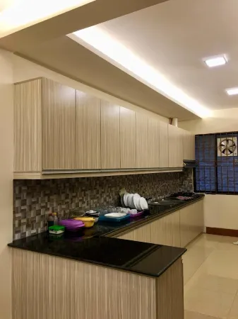 Transient House and Van for Rent Отели рядом с достопримечательностью «Lapu-Lapu Monument»