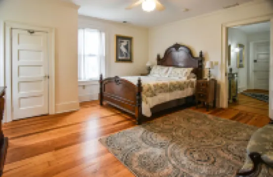 Love Lane Bed & Breakfast