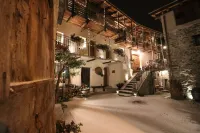 Ostello del Castello Tirano Các khách sạn ở Corteno Golgi