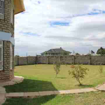 Salient Home Stay Hotel Exterior