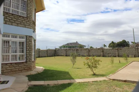 Salient Home Stay Отели в г. Элдорета