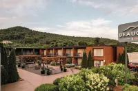 The Beaucatcher, a Boutique Motel