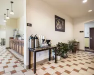 Econo Lodge Hotels in McDonald County