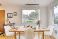 Four Bears by AvantStay Walk to Beach Hot Tub Ocean View Hotels in Arch Cape