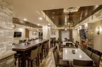 Ramada by Wyndham Revelstoke Hotels in Revelstoke