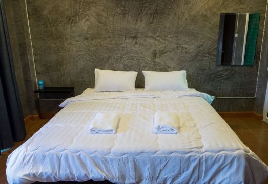 소 허브 앳 홈 리조트