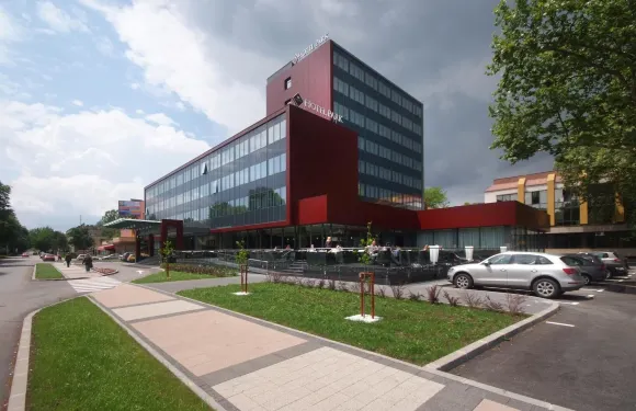 多博伊公園酒店