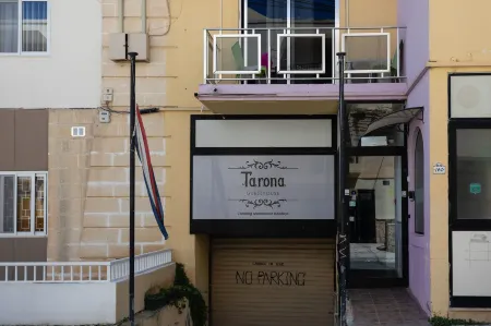 Tarona Guesthouse Отели рядом с достопримечательностью «Pjazza San Pawl Playground»