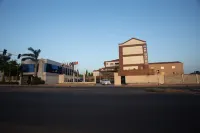 AH HOTEL AND CONFERENCE Hotel di 