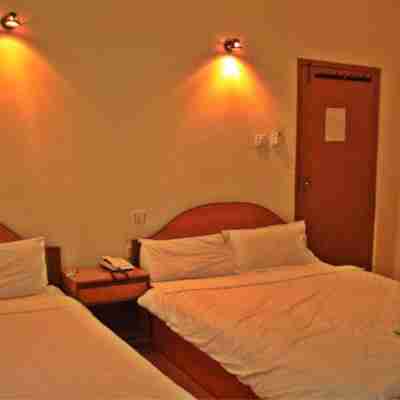 The White Lake Hotel Rooms