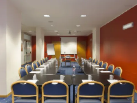 City Hotel & Suites Hotels in Foligno