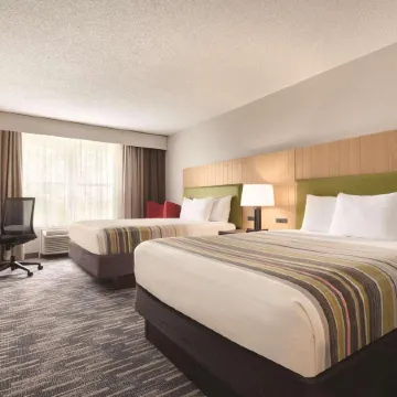 Country Inn & Suites by Radisson, Pella, IA