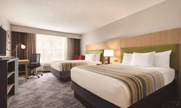 Country Inn & Suites by Radisson, Pella, IA