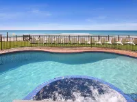 Spindrift on the Beach - Absolute Beachfront Hotels in Mermaid Beach
