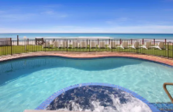 Spindrift on the Beach - Absolute Beachfront
