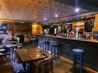 The Queens at Horton - bar