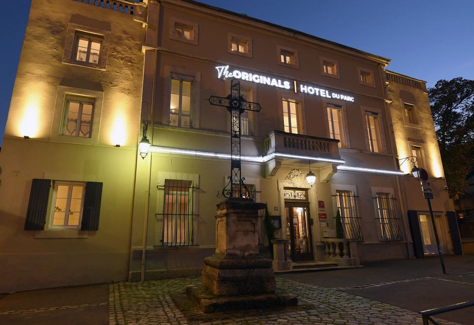 hotel overview picture
