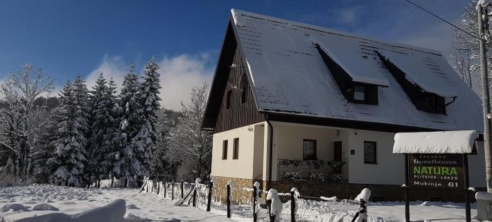 Natura Plitvice Lakes Hotels in Jezerce