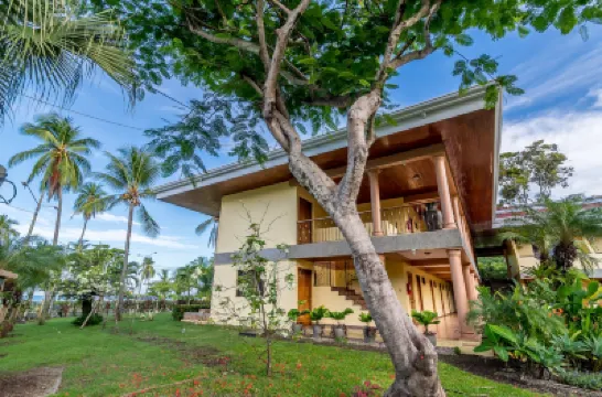 Hotel Manuel Antonio โรงแรมใกล้หาด Espadilla Beach