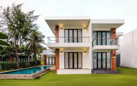 Saint Simeon Beach Residence Отели рядом с достопримечательностью «Stadium Ba Ria»