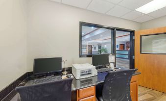 Best Western Plus Midwest City Inn  Suites