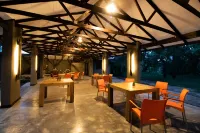 Little Africa Safari Lodge
