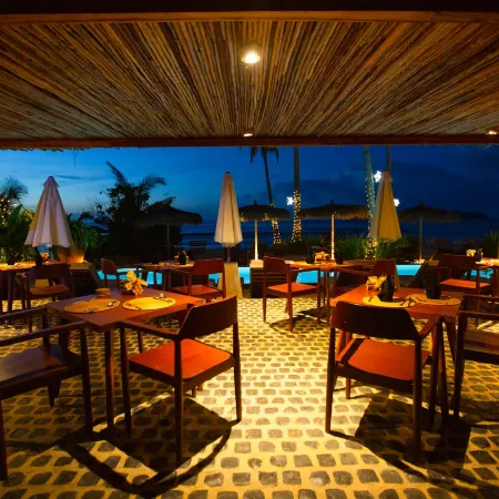 Angkla Beach Club & Boutique Resort Отели рядом с достопримечательностью «Пляж Накпан»