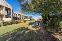 Country Comfort Perth Hotels in Redcliffe