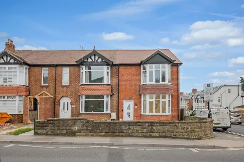 Spacious 4 Bedroom 4 Bath-Free Parking Great Links