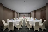 Batiqa Hotel Palembang - breakfast
