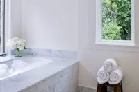 Farmhouse Inn - Romantische