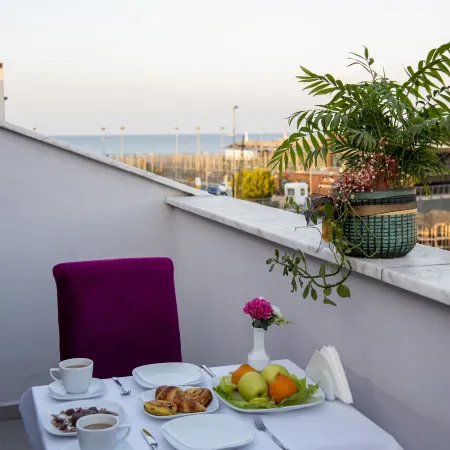 Defne Otel