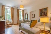 Luxury Apartments in Villa Cardinal Ciceri by Rent All Como