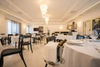 PM Hotel - Breakfast