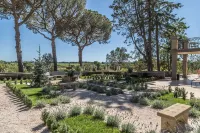 ترالدي ريزورت Hotels near Località Felceto