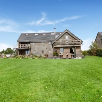 Petit Wilogne Holiday Home in Mont