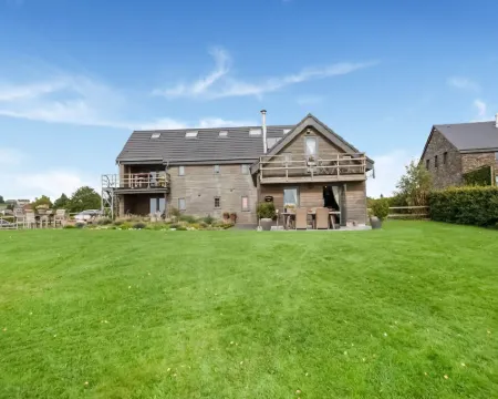 Petit Wilogne Holiday Home in Mont Hotels in Houffalize