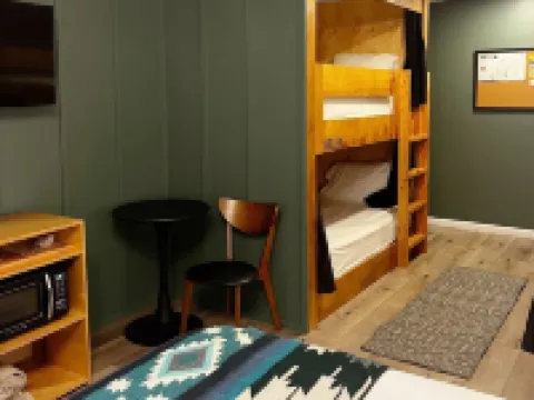 Jackalope Motor Lodge Hotels in Pinedale