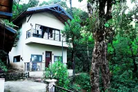 TANARYA LUXURY HOMESTAY Hotels near Hebbe Falls