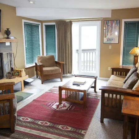 1Br Ski-in, Ski-Out with King Bed- Okemo Mtn Lodge 1 Bedroom Condo by RedAwning