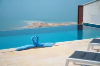 Sea Gate Resort - Pools